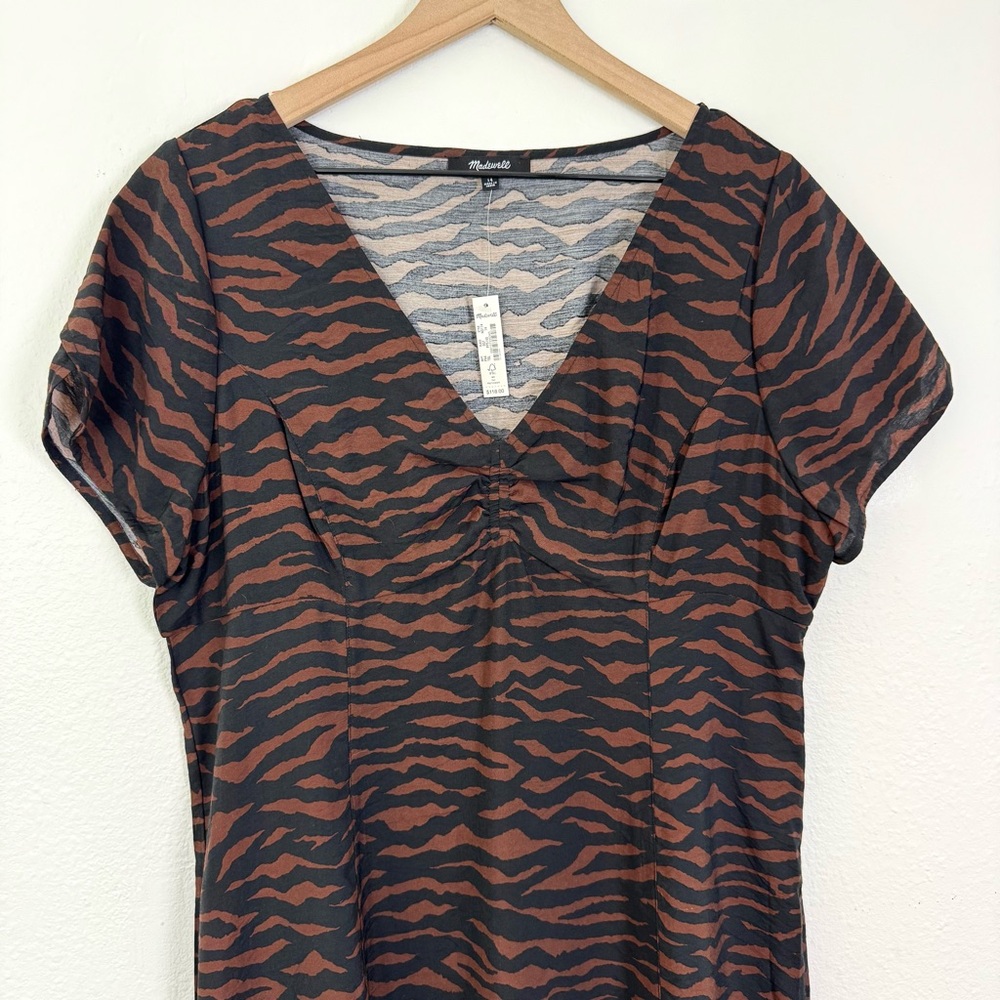NWT Madewell V-Neck Mini Dress Abstract Animal Print Size 14 - Picture 6 of 10